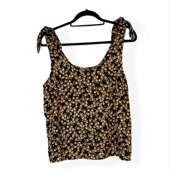BLACK Floral Sleeveless Top Size Large By So Nwt - Picture 1 of 9